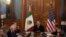 El presidente mexicano, Andrés Manuel López Obrador, en un encuentro con el secretario de Estado estadounidense, Antony Blinken, en Ciudad de México, el miércoles 27 de diciembre de 2023. (AP Foto/Fernando Llano)