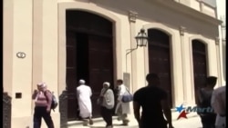Musulmanes asisten a mezquita recién inaugurada en La Habana Musulmanes asisten a mezquita recién inaugurada en La Habana