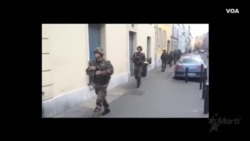 Tropas francesas llegan a St. Denis Tropas francesas llegan a St. Denis