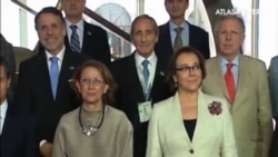 Felipe VI debuta como Jefe de Estado en una Cumbre Iberoamericana Felipe VI debuta como Jefe de Estado en una Cumbre Iberoamericana