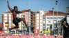 El triplista cubano Pedro Pablo Pichardo, durante la XV Reunión Internacional de Atletismo Villa de Bilbao, en la que se impuso con 17,81 metros