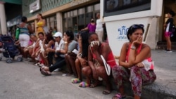 Cubanos califican alza de precios como "criminal" y "excesivo"
 Cubanos califican alza de precios como "criminal" y "excesivo"