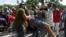 Un hombre es arrestado durante el levantamiento popular, en La Habana, el 11 de julio de 2021.