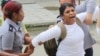 Policía política arresta a la Dama de Blanco Martha Sánchez. (Foto Archivo: Angel Moya)
