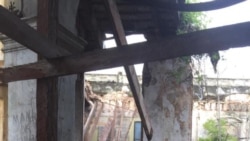 Vecinos de un edificio en peligro de derrumbe no aceptan solución del gobierno Vecinos de un edificio en peligro de derrumbe no aceptan solución del gobierno